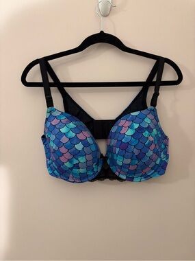 Torrid 38DD Push-Up Plunge Bra Mermaid Scale Print Blue Purple